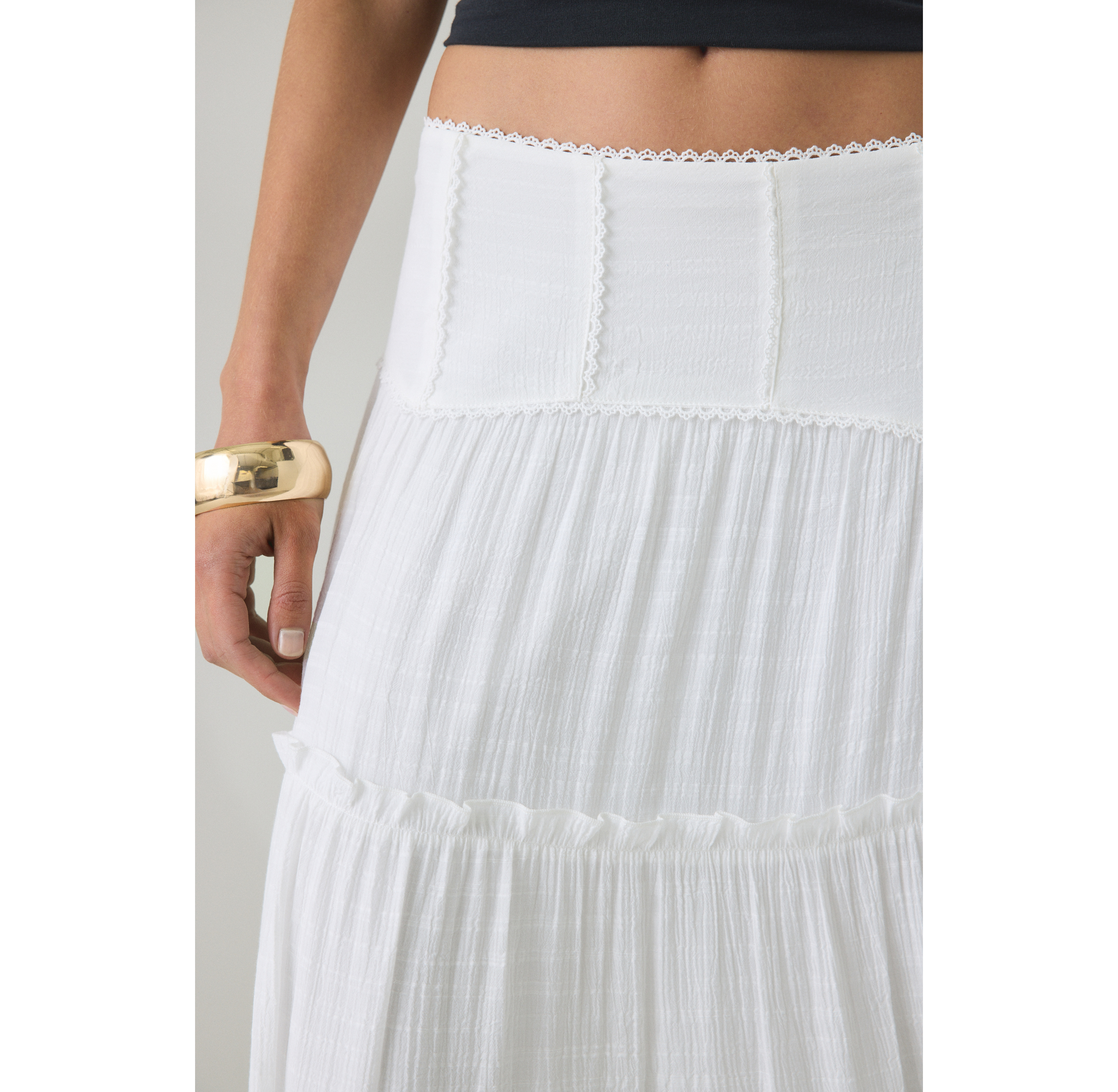 Kimchi Blue Carly Tiered Drop Waist Maxi Skirt
