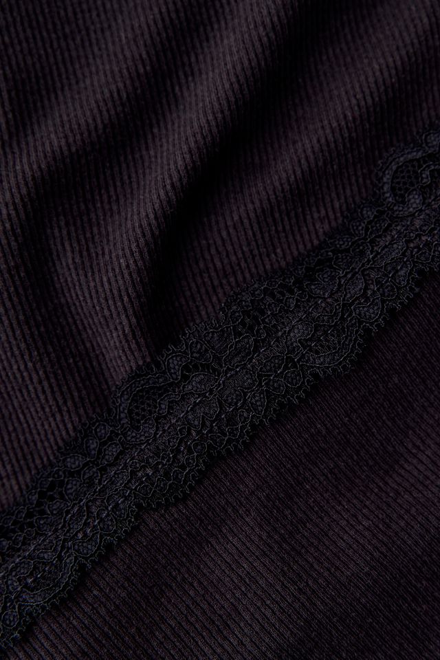 BDG Lila Lace Trim Cami #4