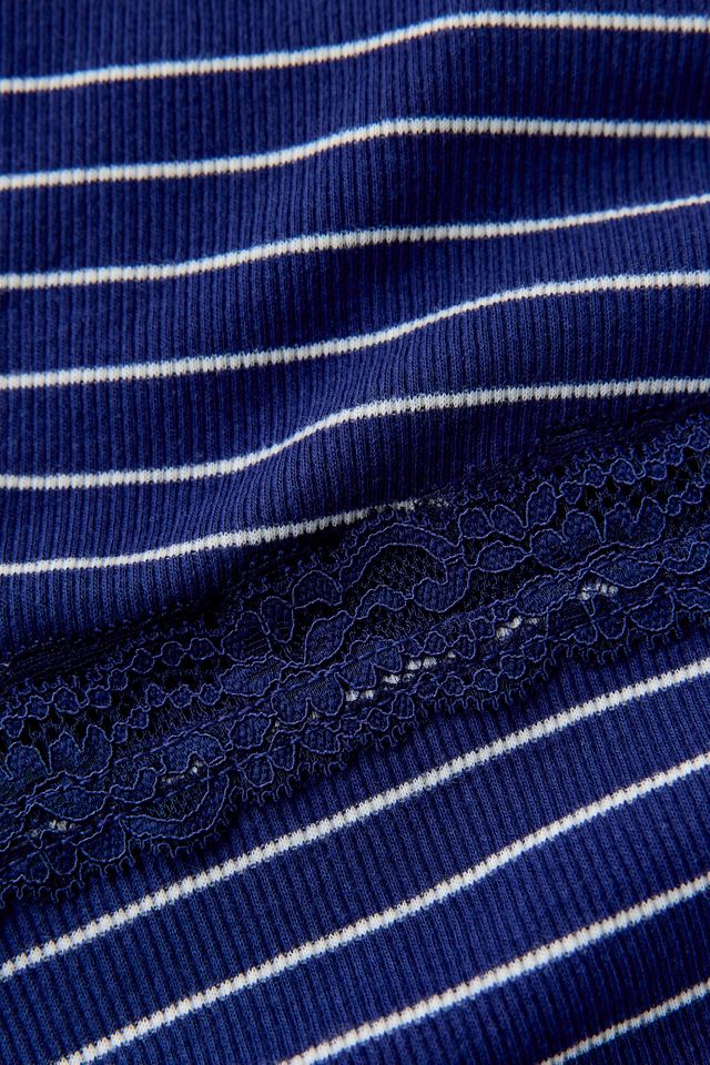 BDG Lila Lace Trim Cami #5