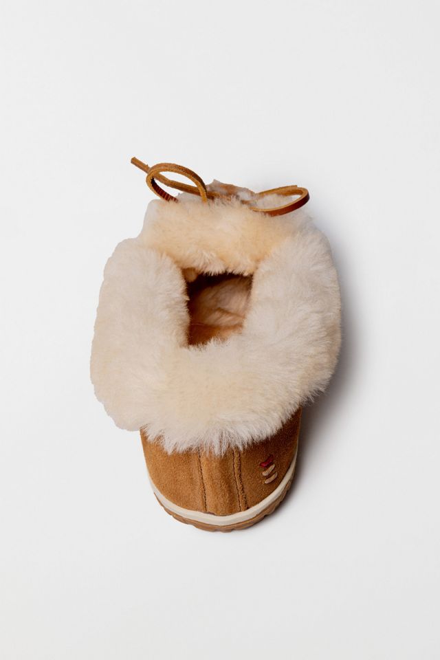 Minnetonka Suede Ultimate Sheepskin Slippers #4