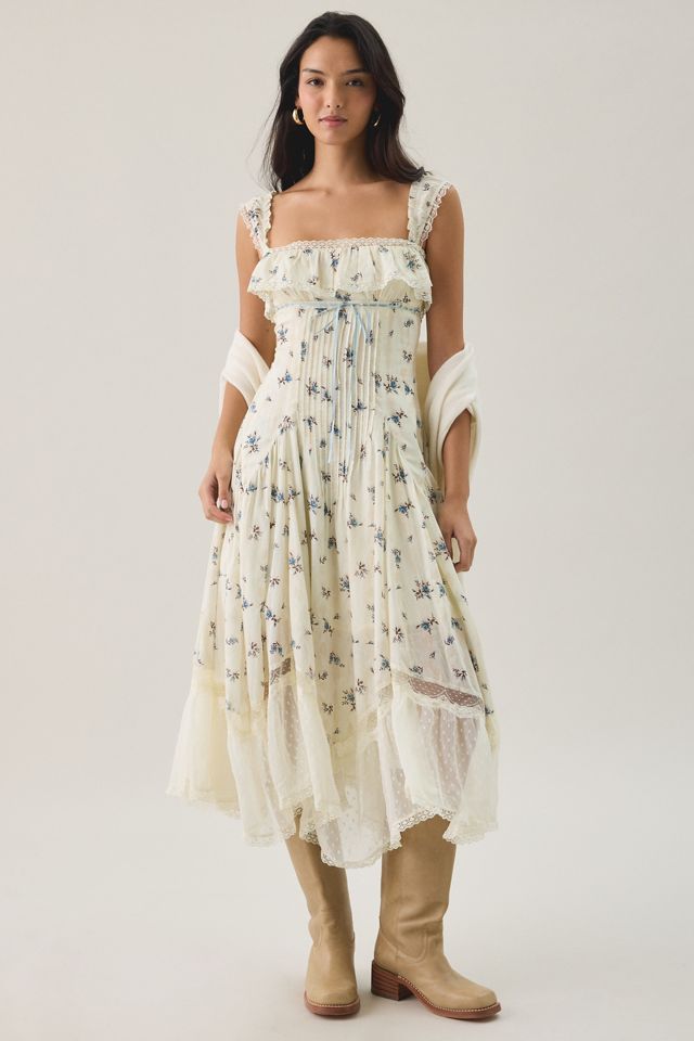 Robe midi Kimchi Blue Daydreaming à ourlet mouchoir avec volants en godet #1