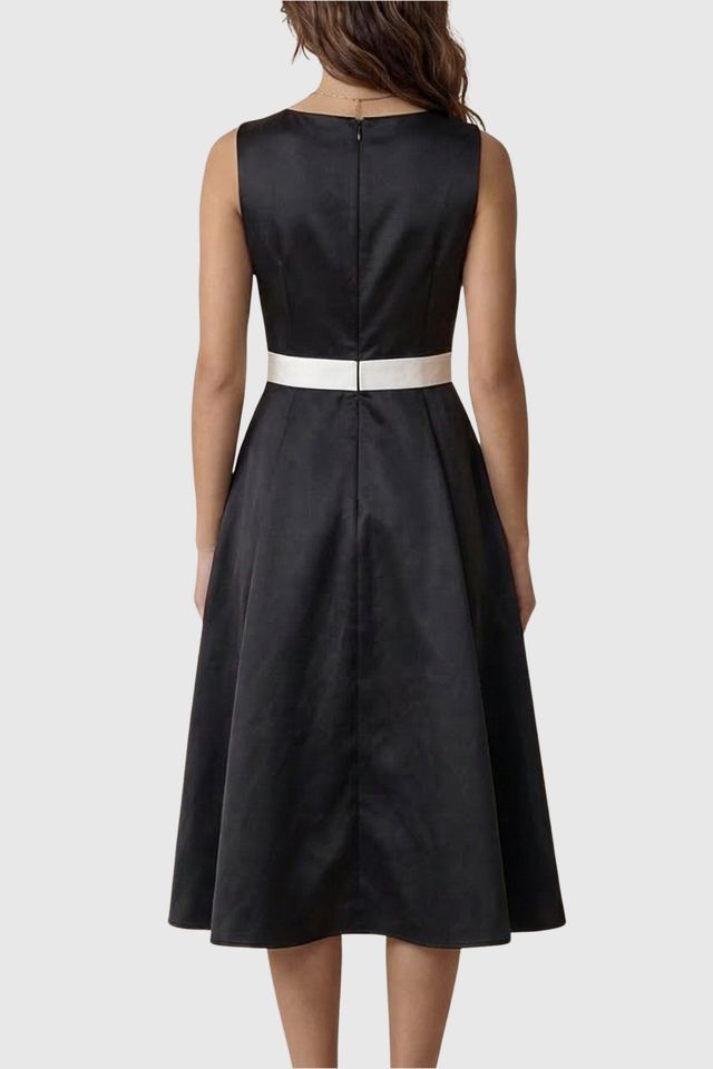 Modenaire Sleeveless Contrast Bow Waist Detail Midi Dress #1