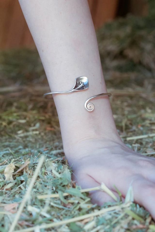 Gemini Jewels Calla Lily Bangle Bracelet #1