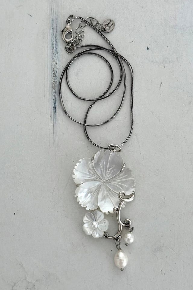 Gemini Jewels Mermaid Treasure Flower Necklace | Urban Outfitters