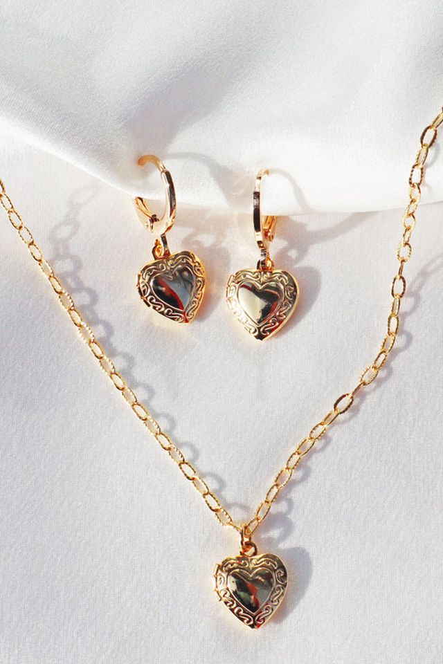 Gemini Jewels Nostalgia Heart Locket Earrings #3