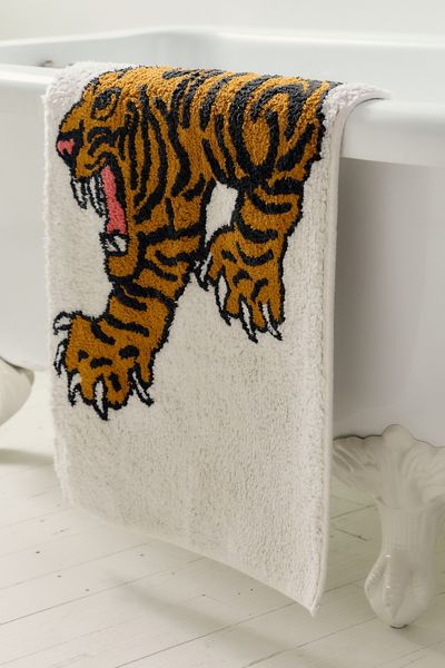 Lewis The Tiger Tufted Runner Bath Mat