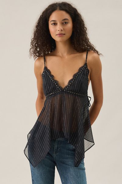 Camisole babydoll Spellbound à ourlet mouchoir et bordure en dentelle Kimchi Blue
