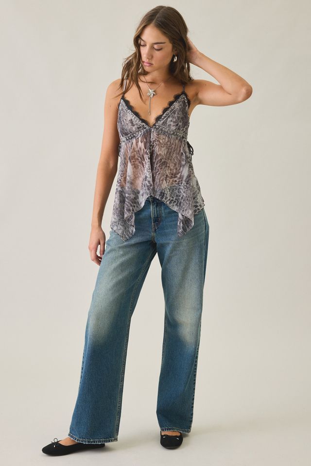 Kimchi Blue Spellbound Lace Trim Hanky Hem Babydoll Cami #1