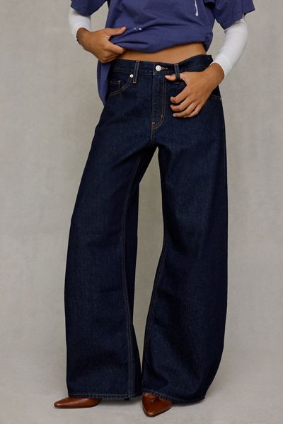 Levi’s® Teardrop Mid-Rise Baggy Jeans