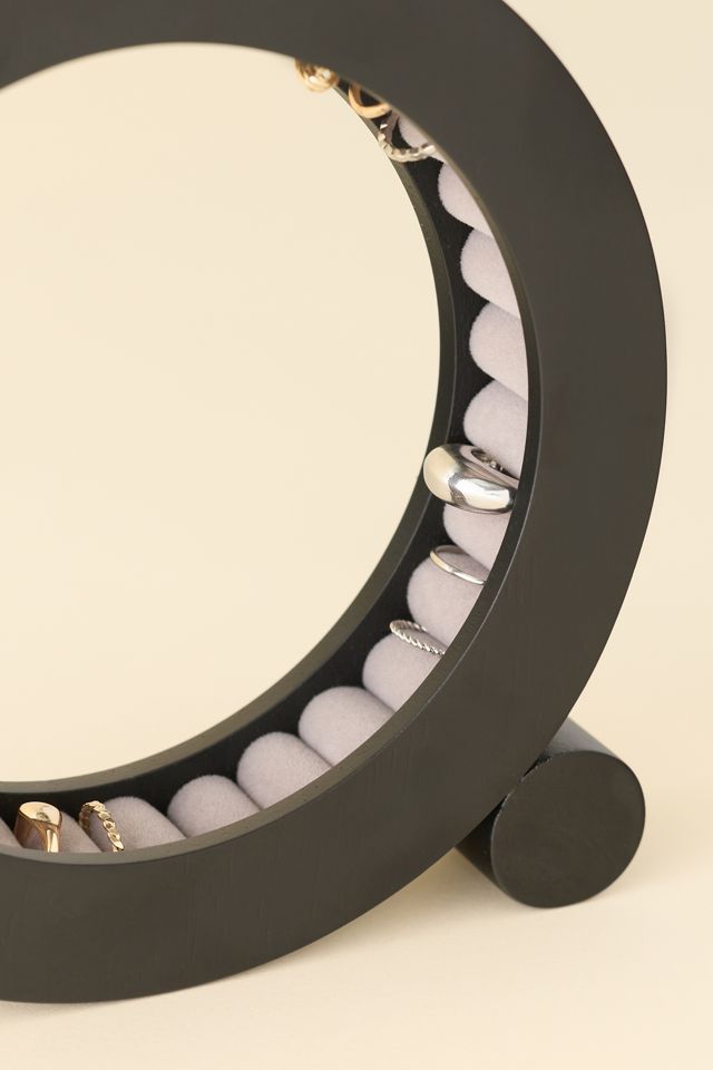 Harlow Round Wheel Ring Holder #1