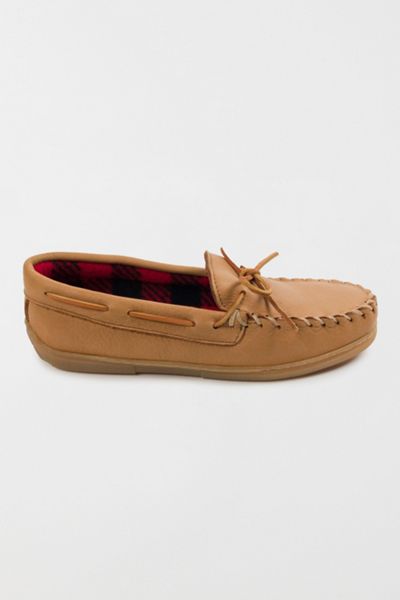 Minnetonka Moosehide Leather Fleece Lined Moccasins