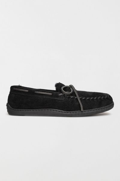 Minnetonka Suede Sheepskin Lined Slippers