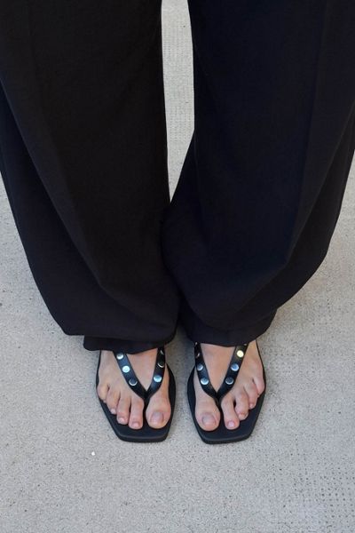 ALOHAS Ola Leather Studded Sandals