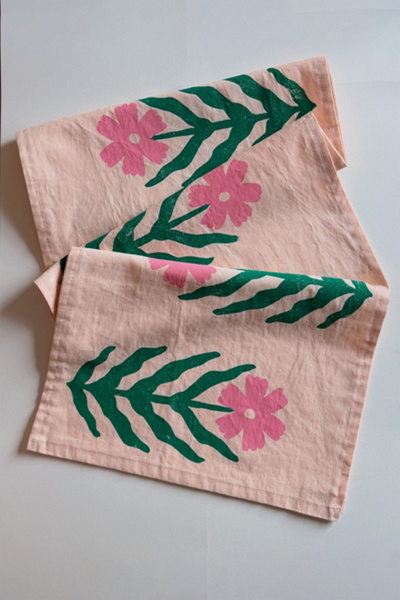 Julie Peach Block Printed Daisy Table Runner