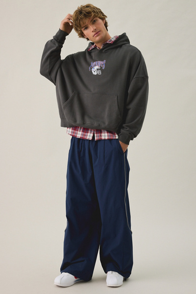 NFL UO Exclusive Team Graphic Boxy Fit Hoodie Sweatshirt