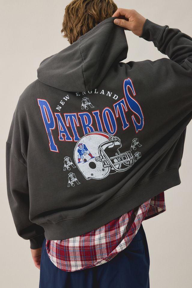 NFL UO Exclusive Team Graphic Boxy Fit Hoodie Sweatshirt #3