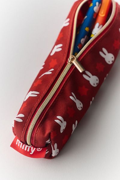 Étui à crayons mince à motif Miffy Maroon Muse exclusivité UO