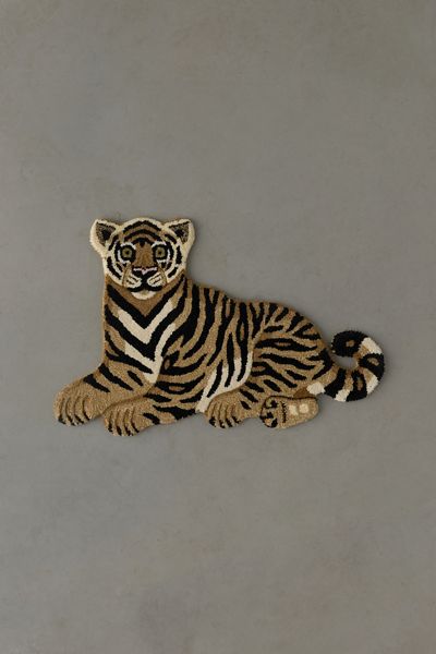 Sitting Tiger Shaped Tufted Wool Rug