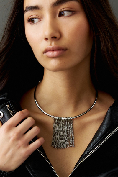Joan Fringe Metal Wire Choker Necklace