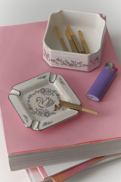 Lottie Icon Ceramic Stash Box & Ashtray