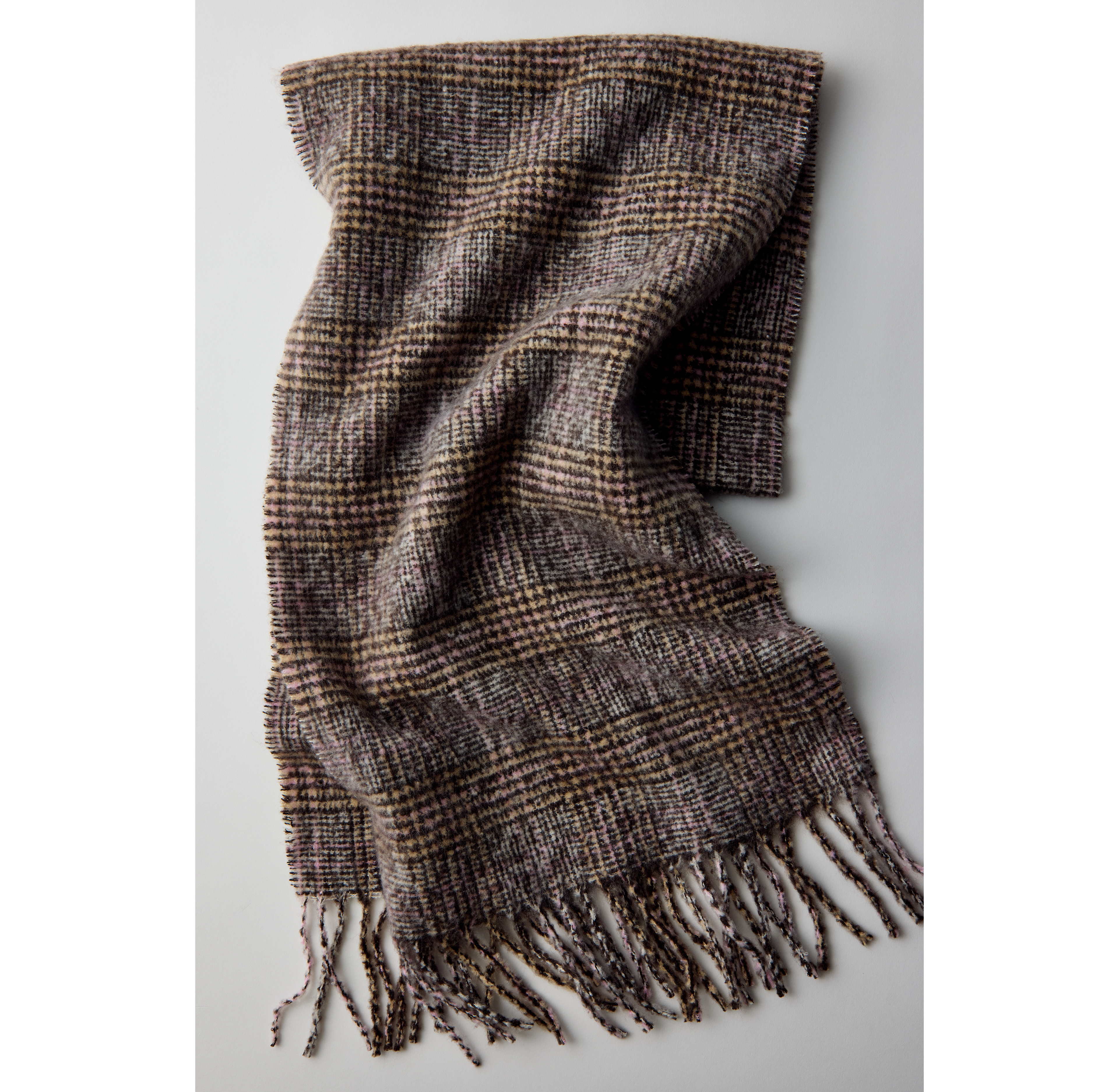 Chandler Houndstooth Blanket Scarf