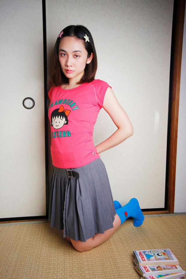 Strawberry Western Chibi Maruko Chan Raglan Top #1