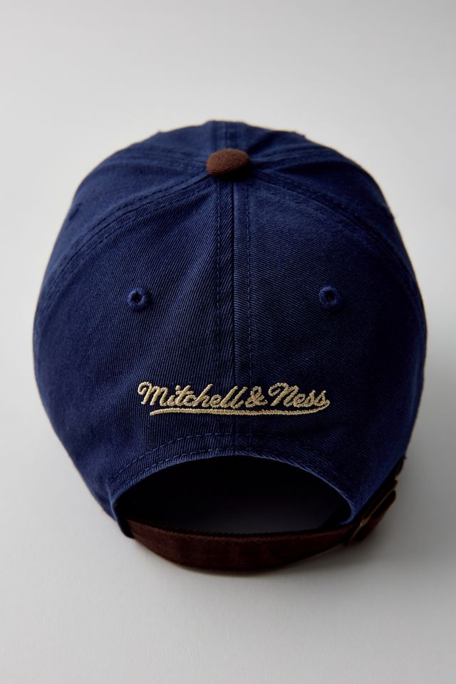 Mitchell & Ness MLB New York Yankees Distressed Team Logo Dad Hat #2
