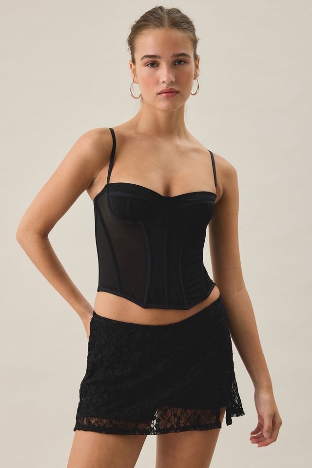 Mini jupe-short Lily en dentelle transparente à taille basse Out From Under #1