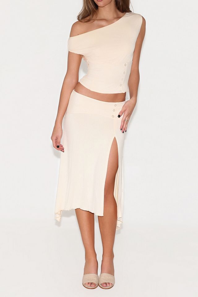 Tiger Mist Alyssa Asymmetric Off-The-Shoulder Top #2