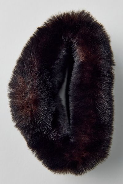 Pince griffe en fausse fourrure Cozy Puff