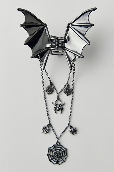 Spiderweb-Draped Bat Claw Clip