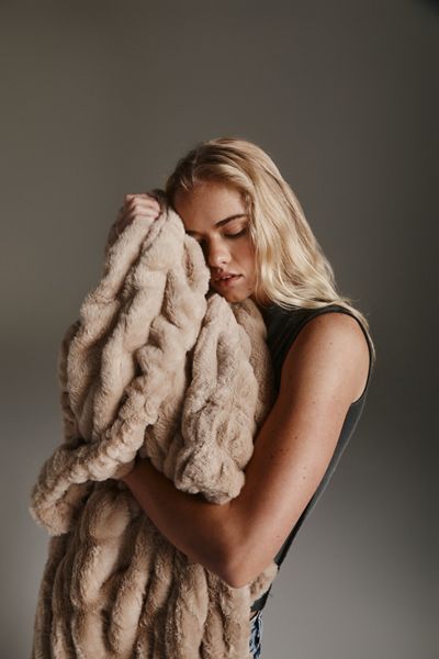 Lola Original Blanket