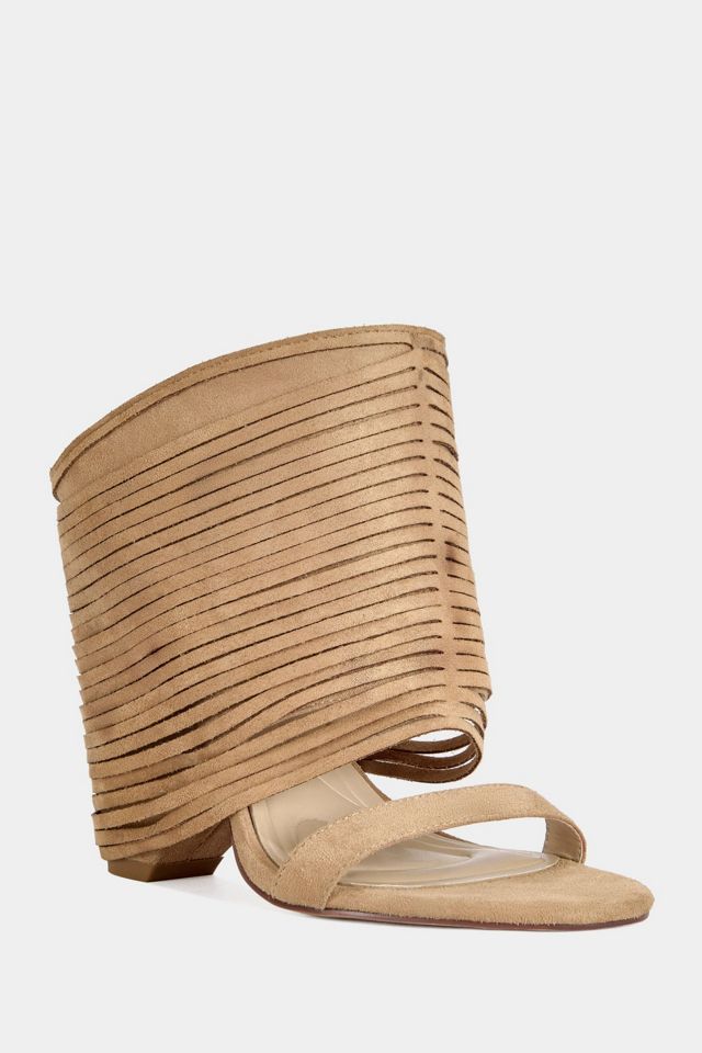 Azalea Wang Dreia Block Sandal Heel | Urban Outfitters