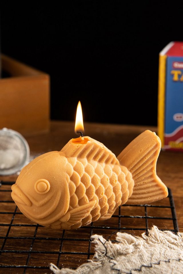 Southlake Gifts Taiyaki Candle #2
