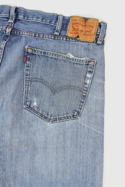 Vintage Levi’s® 505 Straight Fit Jeans