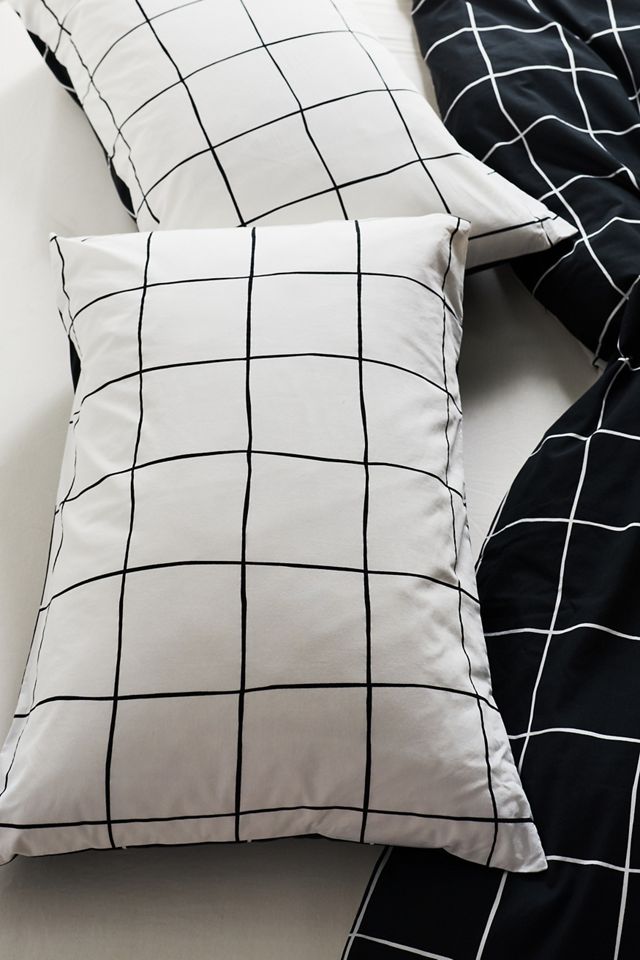 Wonky Grid Patterned Sham Set #1