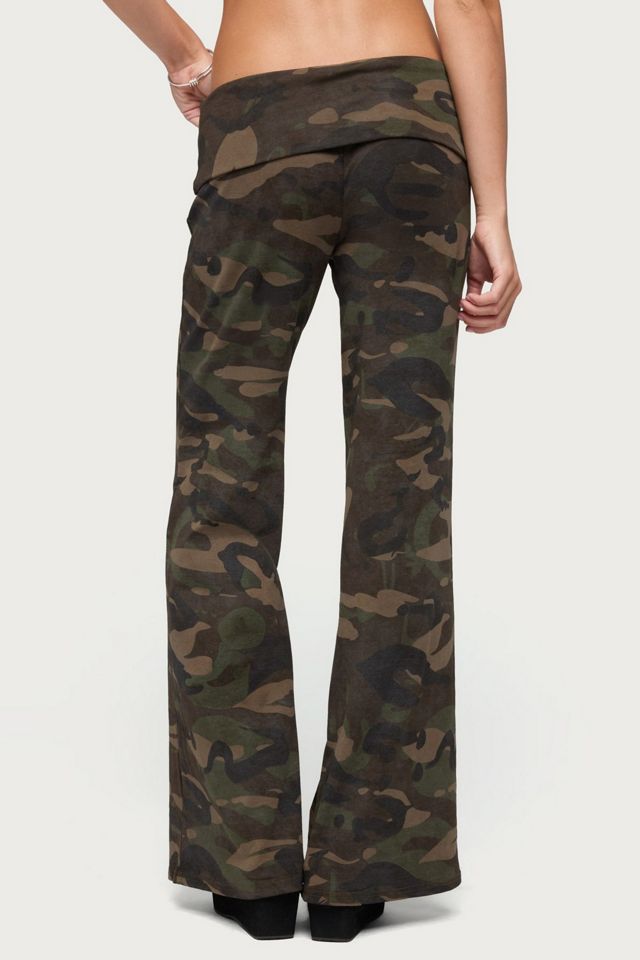 Edikted Lumielle Camo Wide Leg Foldover Pants #4