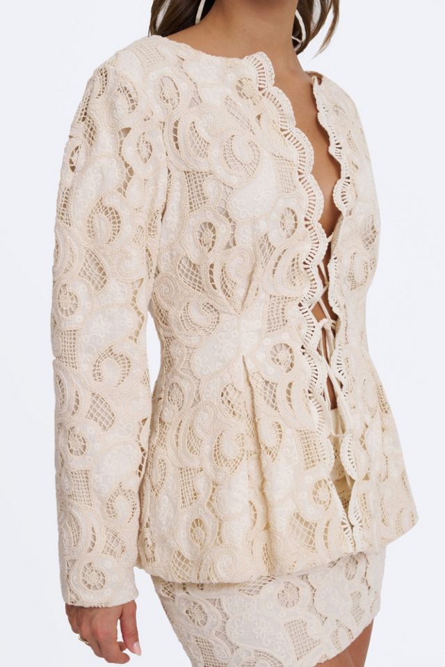 Miss Circle Wenley Cotton Lace Puff Sleeve Cinched Top #2