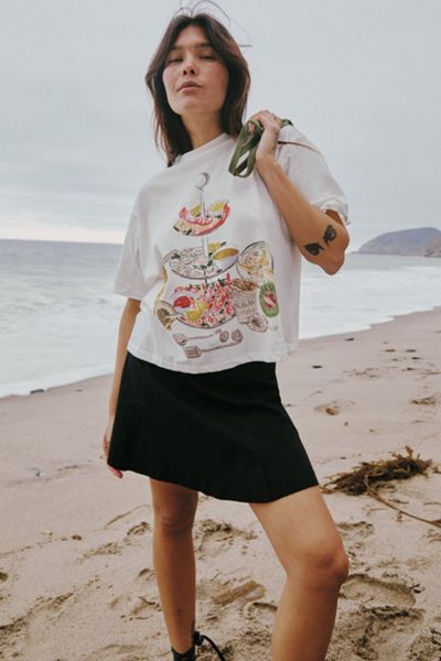 Lisa Says Gah Oyster Tower Charlie Tee