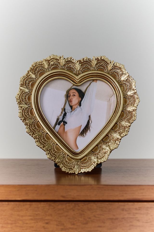 Lacey Heart 4” X 4” Picture Frame #1