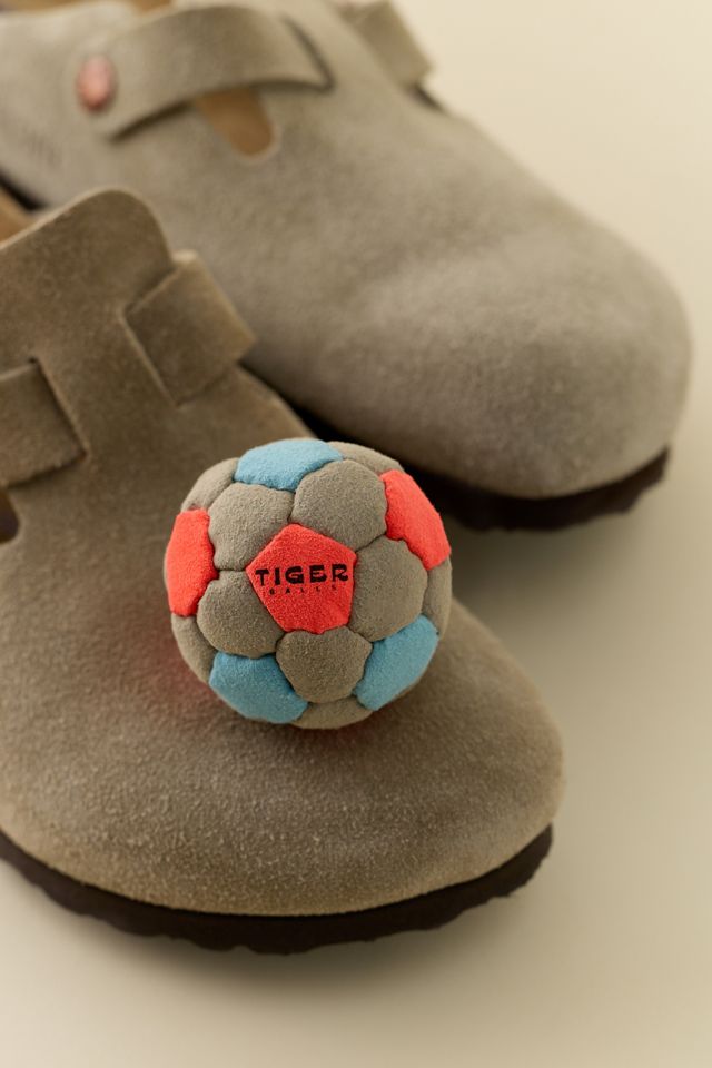 Tiger Balls Milo 32-Panel Footbag #1