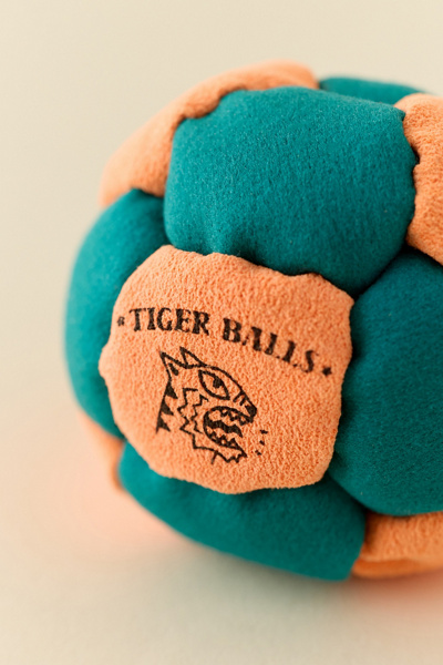 Tiger Balls Cosmo 14-Panel Footbag