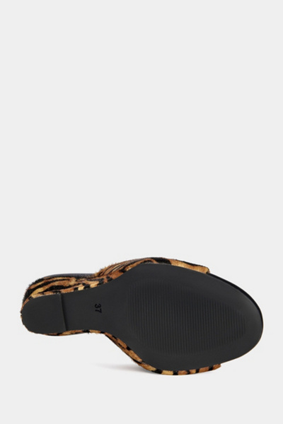 Azalea Wang Vasa Tiger Print Wedge Sandal