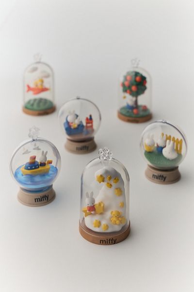 Figurine boîte mystère série Terrarium Miffy Re-Ment