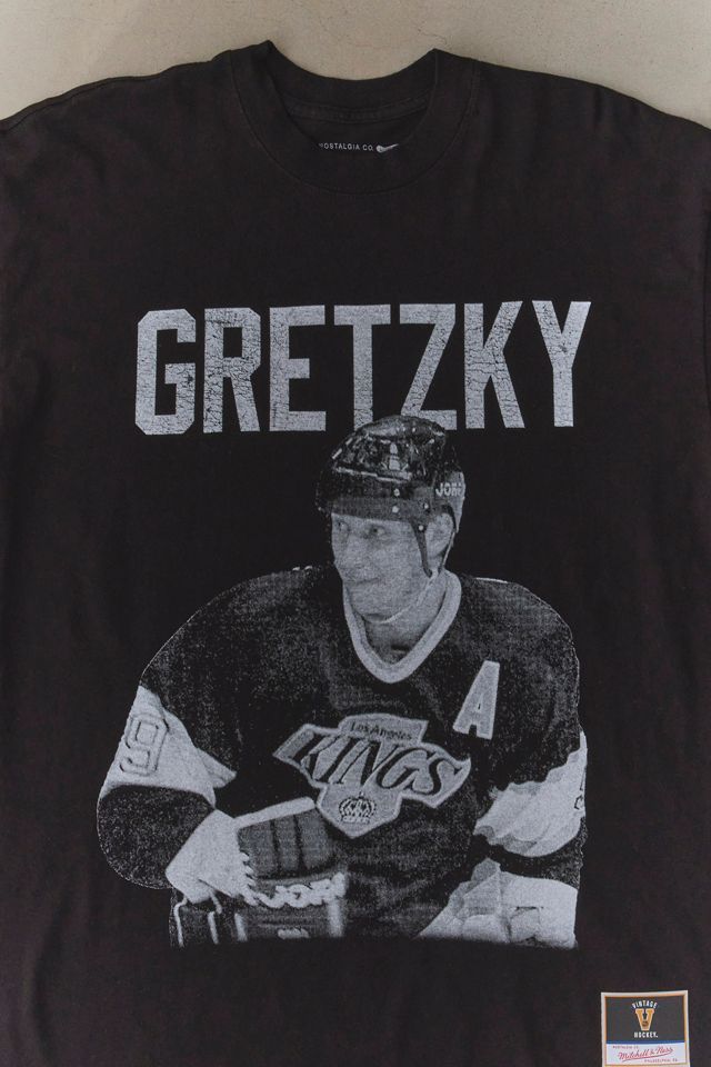 Mitchell & Ness NHL Throwback Legends Player Graphic Tee #2