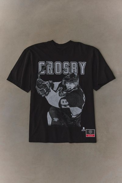 Mitchell & Ness NHL Throwback Legends Player Graphic Tee
