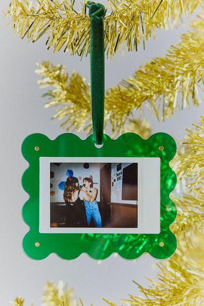 Tart By Taylor Scalloped Acrylic 2” X 3” Picture Frame Ornament