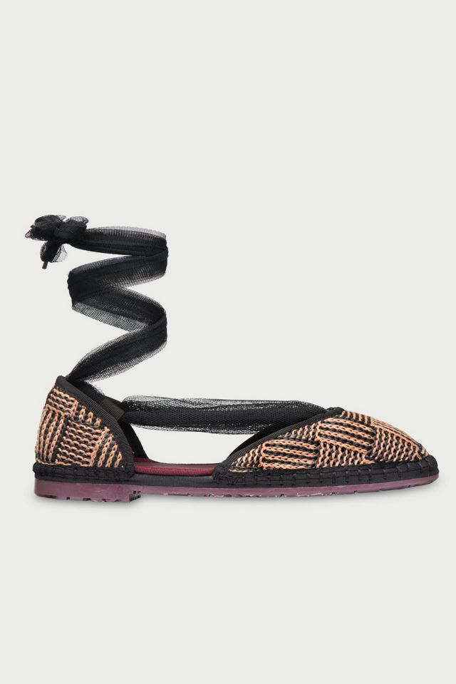 Flabelus Raffia Isabella Craft Mary Janes | Urban Outfitters