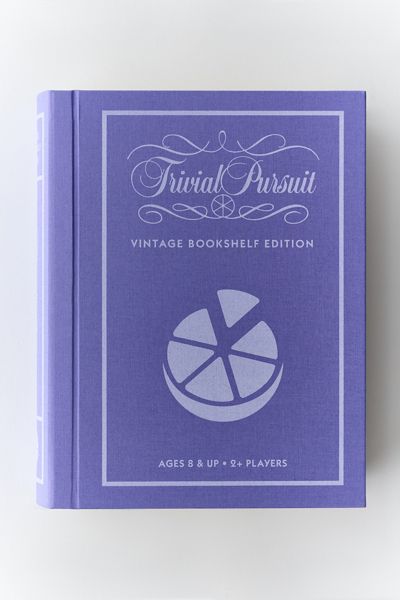 Trivial Pursuit Bookshelf Edition Board Game