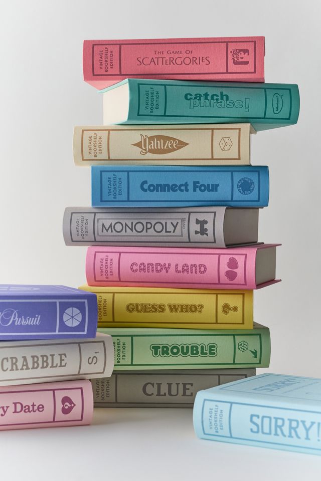 Clue Bookshelf Edition Board Game #3